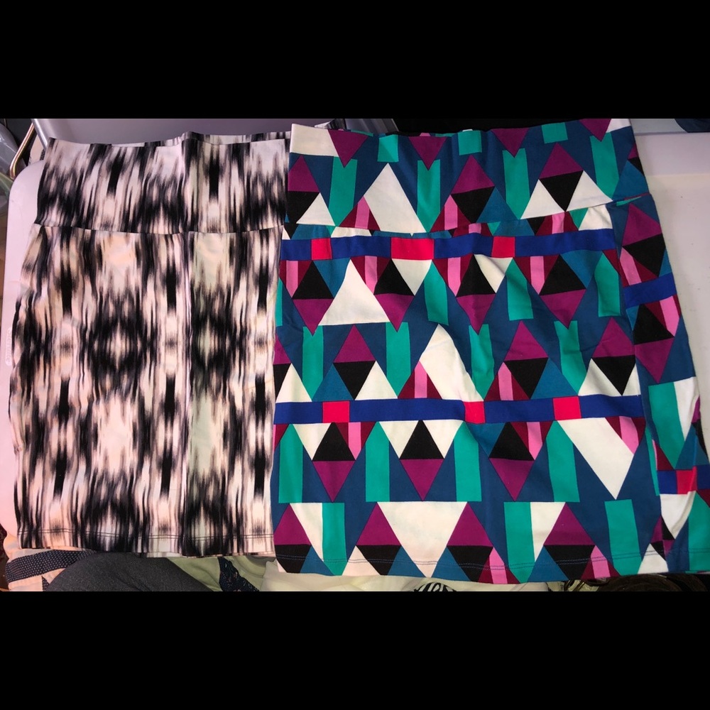 Multiple mini skirts - Picture 2 of 4